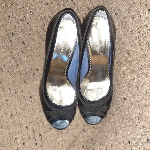 MARC BY MARC JACOBS-Metallic Blue Patent Leather Peep Toe Pumps/Bow-Sz 39-NM - Picture 7 of 8